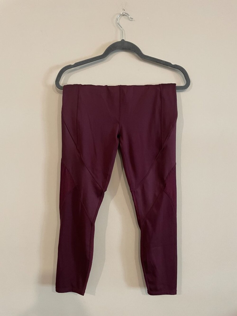 Fabletics Mila On-The-Go PowerHold High-Waisted Pocket Leggings Burgundy